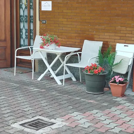 Casa Lilly בית נופש אומניה